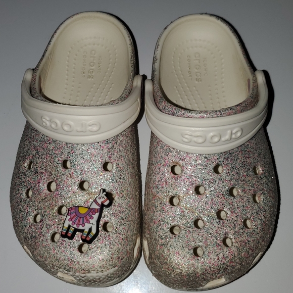 crocs oyster glitter
